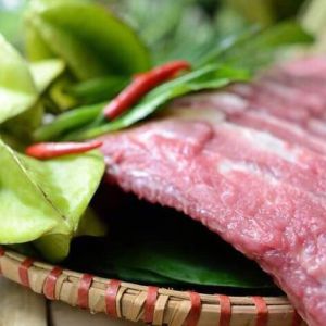 Sườn thăn lợn đen